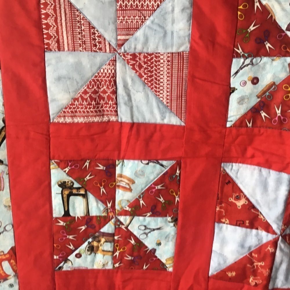 Handmade Quilt. - Picture 2 of 15
